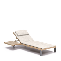 Diadora Chaise Lounge